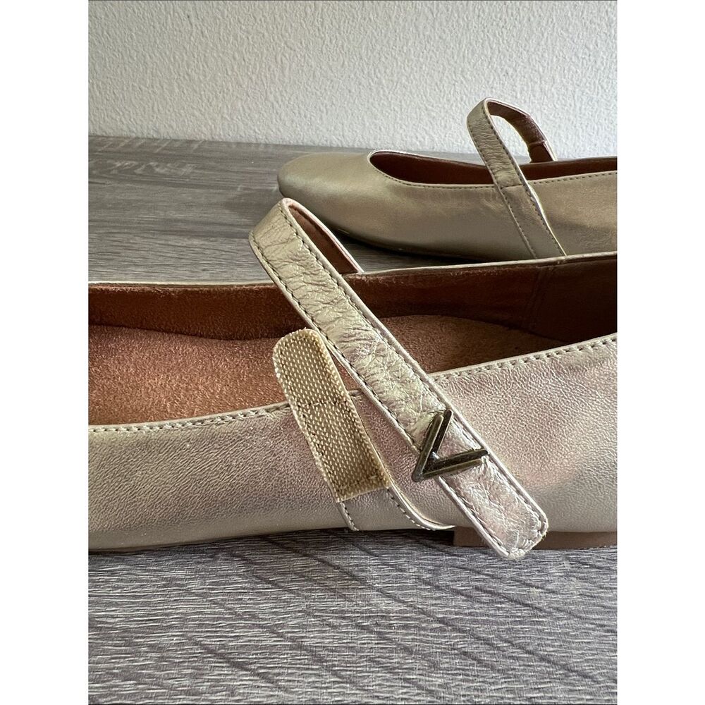 New Women’s Vionic Alameda Mary Jane Flat Gold Leather 8.5 - Picture 10 of 10
